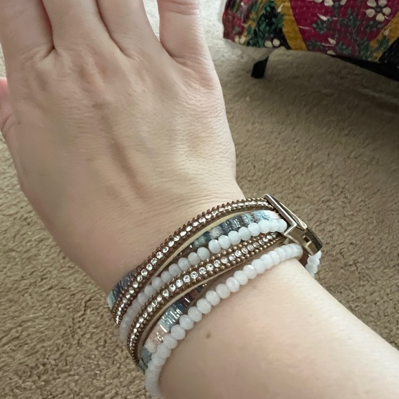 Multi-Layer Wrap Bracelet-Mix of leather and stones - Picture 4 of 4